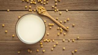 豆乳の効果やメリットは?無調整豆乳は毎日飲むと危険って本当?